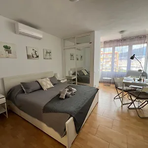 https://holiday-apartment-edificio-iris-benalmadena.es-andalucia.com